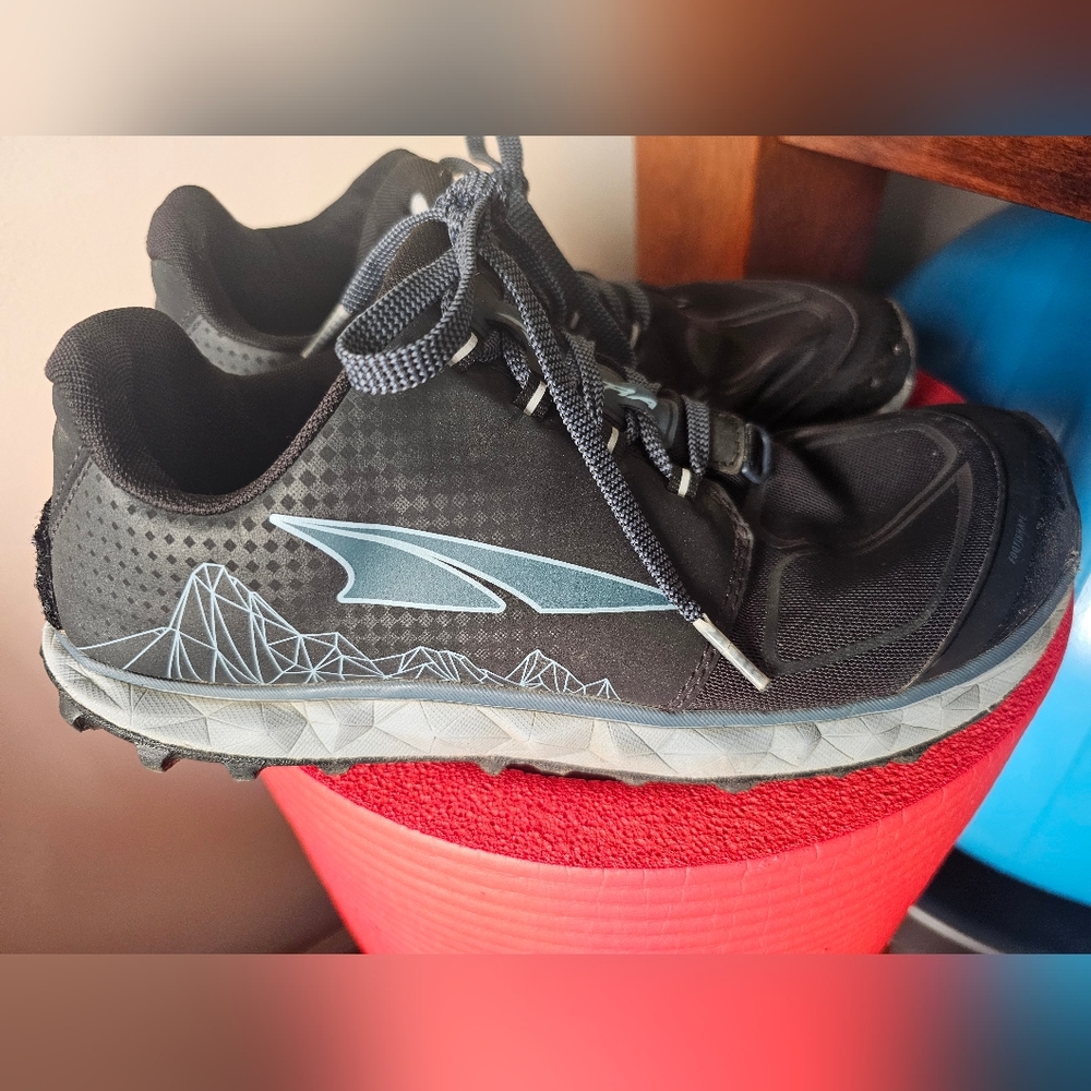 Altra Lone Peak Hiking Trail Running Shoes-Women's 8.5